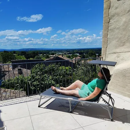 Appartement Climatise Avec Terrasse Et Vue Sur Le Luberon Lagnes Exterior photo
